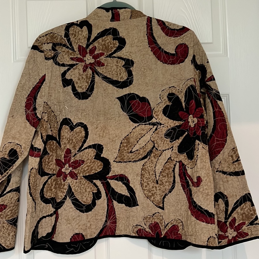 Floral jacket - Picture 3 of 3